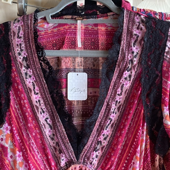 Free People NWT Natalie Boho Print Lace Long Sleeve Vneck Slip/Tunic Top XS - Picture 9 of 15